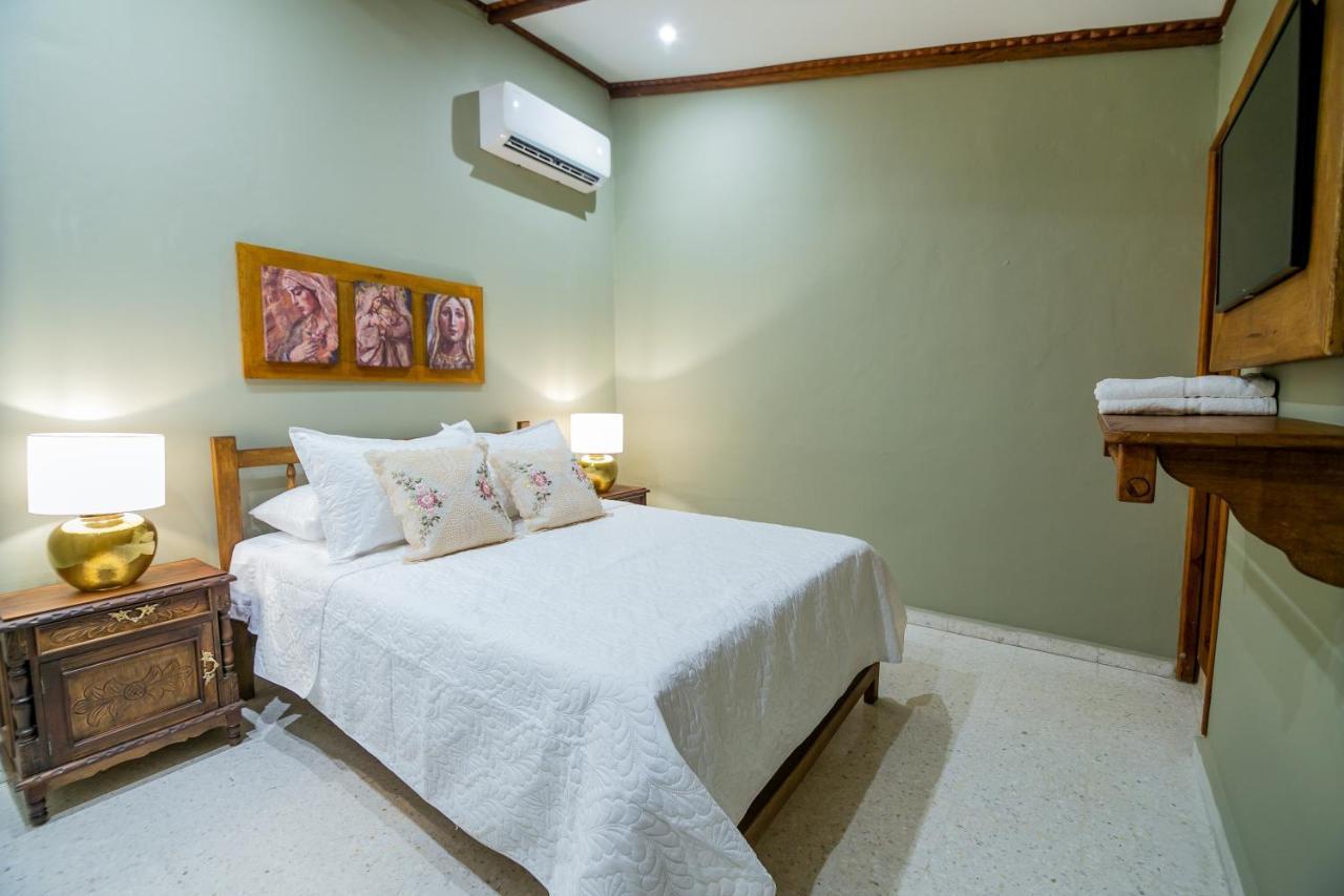 Scalea Di Mare Hotel Cartagena Bagian luar foto