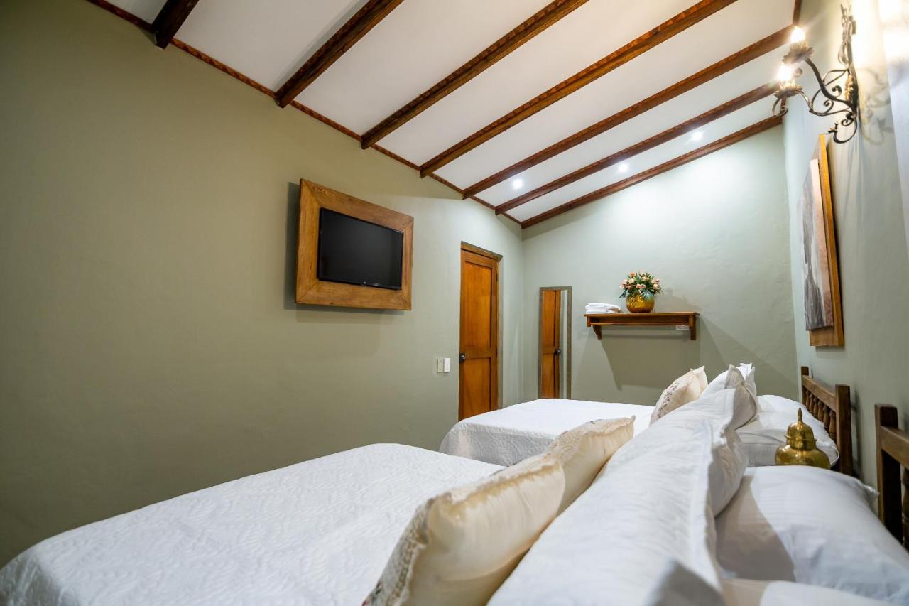 Scalea Di Mare Hotel Cartagena Bagian luar foto